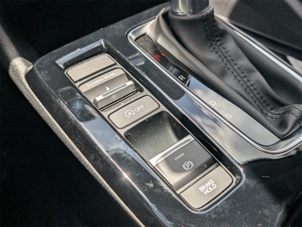 Thumbnail: 2025 Acura Integra - 21