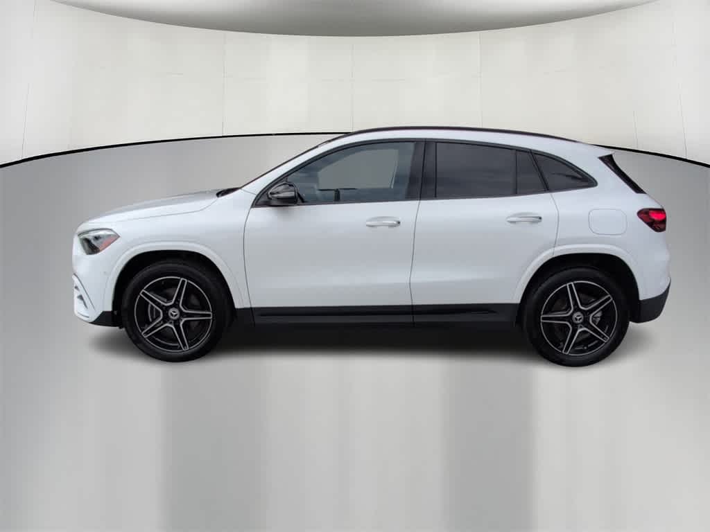 2024 Mercedes Benz GLA 250 photo 3
