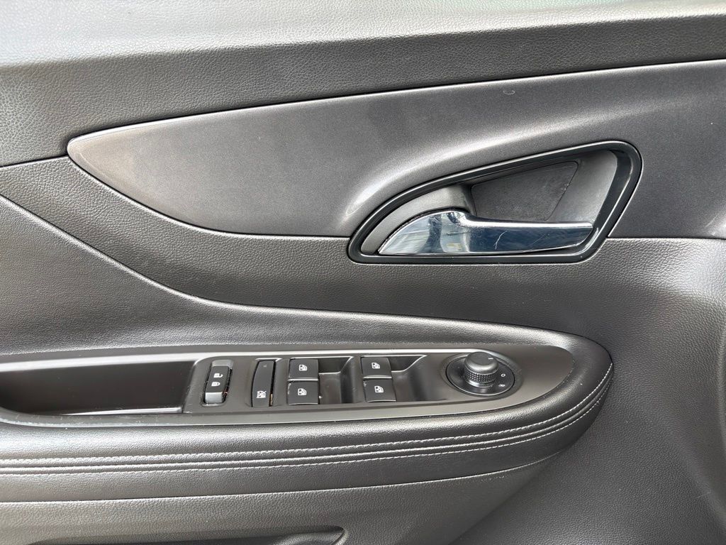 Thumbnail: 2018 Buick Encore - 19