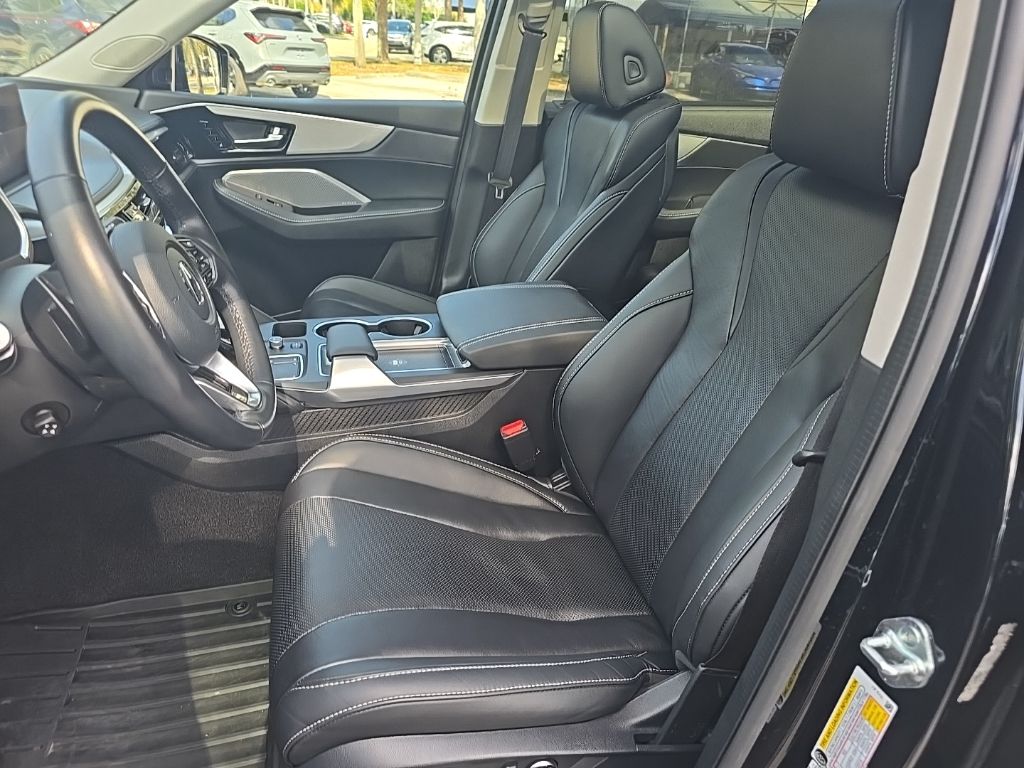 Thumbnail: 2023 Acura MDX - 28