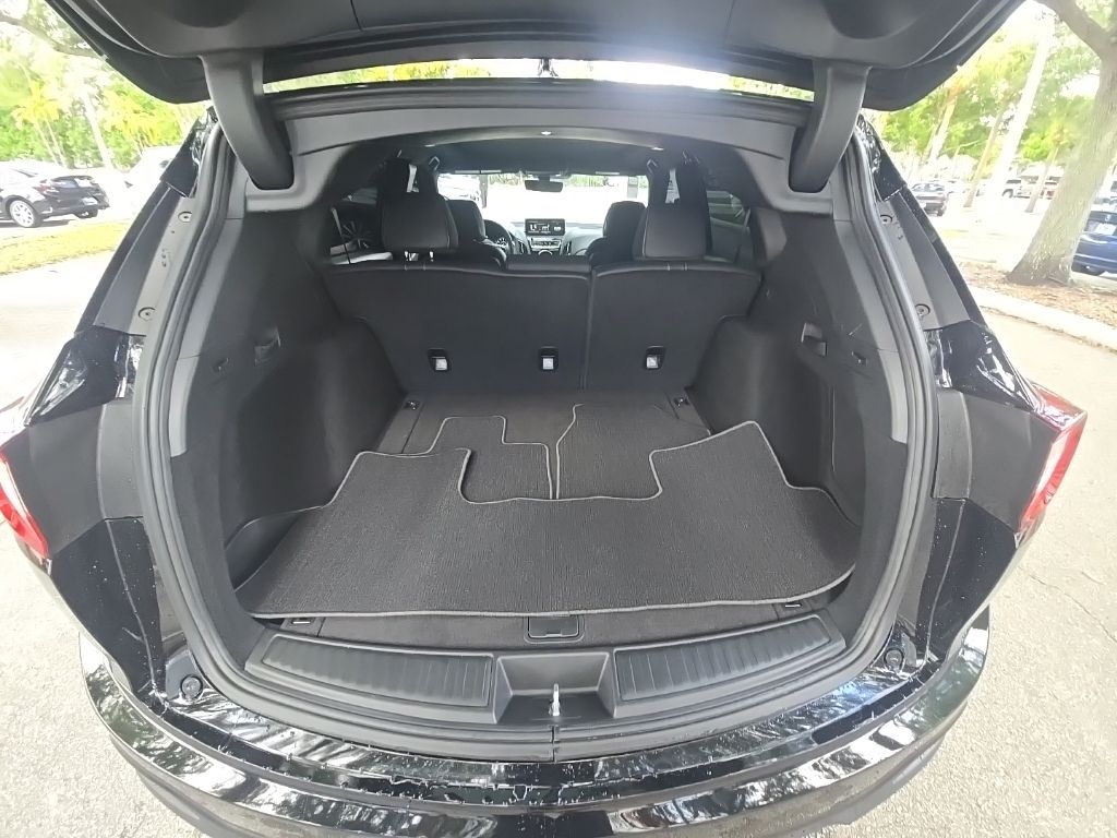Thumbnail: 2025 Acura RDX - 30