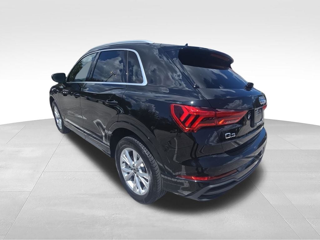 Thumbnail: 2025 Audi Q3 - 6