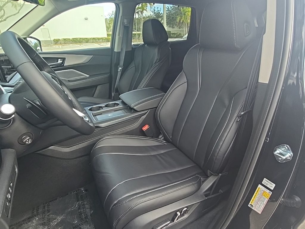 Thumbnail: 2026 Acura MDX - 12