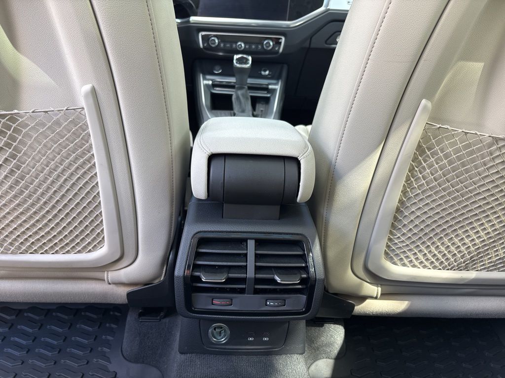 Thumbnail: 2020 Audi Q3 - 24