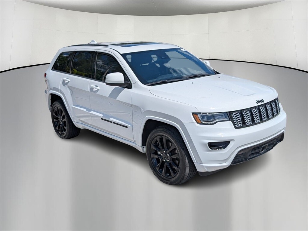 Thumbnail: 2022 Jeep Grand Cherokee - 2