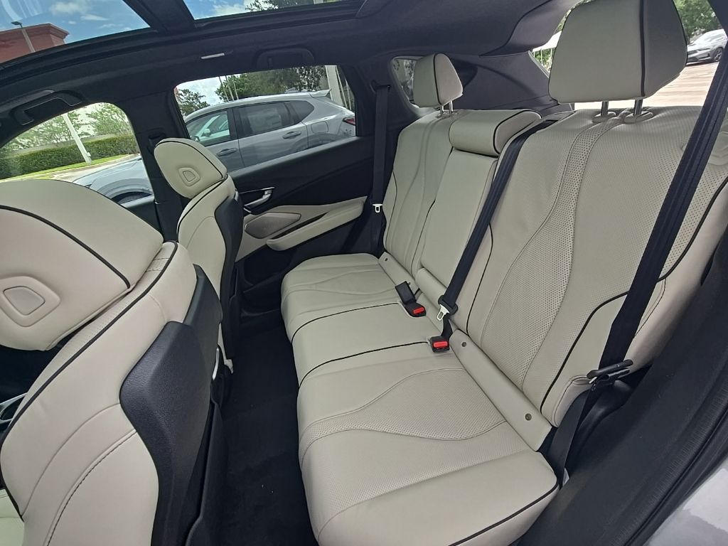 Thumbnail: 2026 Acura RDX - 30