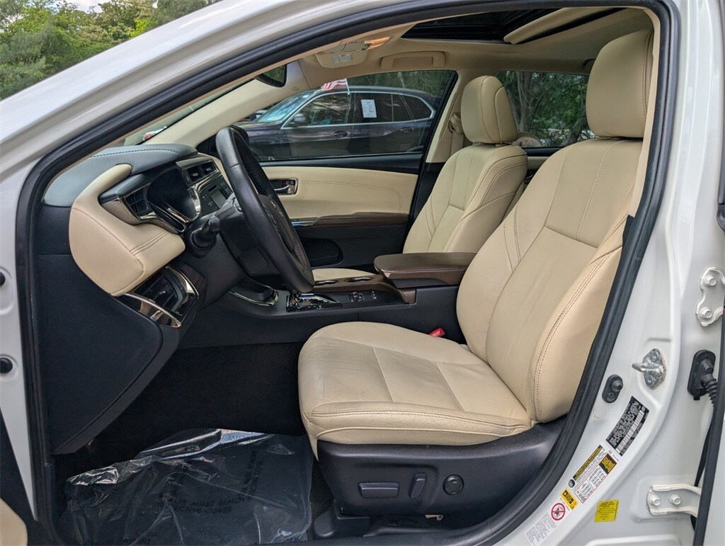 Thumbnail: 2014 Toyota Avalon - 13