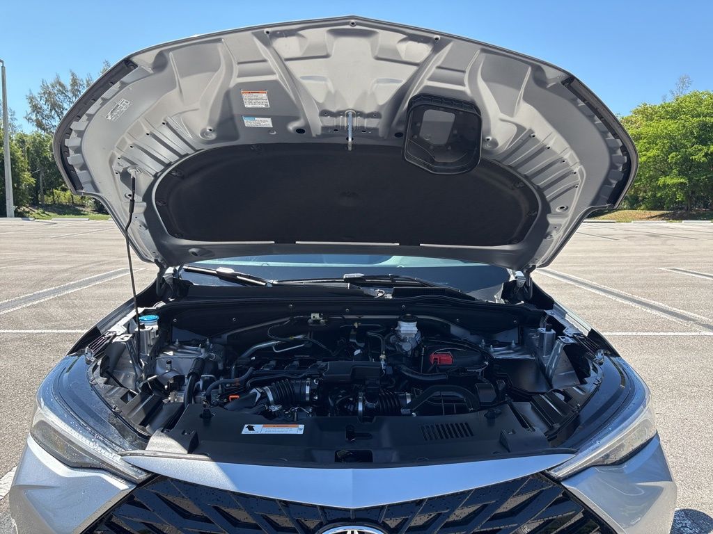 Thumbnail: 2025 Acura ADX - 11