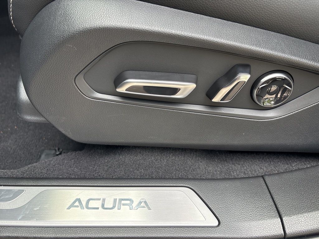 Thumbnail: 2026 Acura RDX - 16