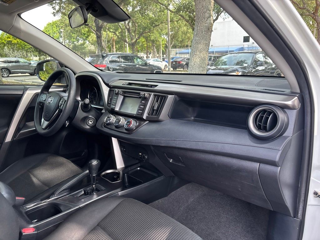 Thumbnail: 2017 Toyota RAV4 - 14