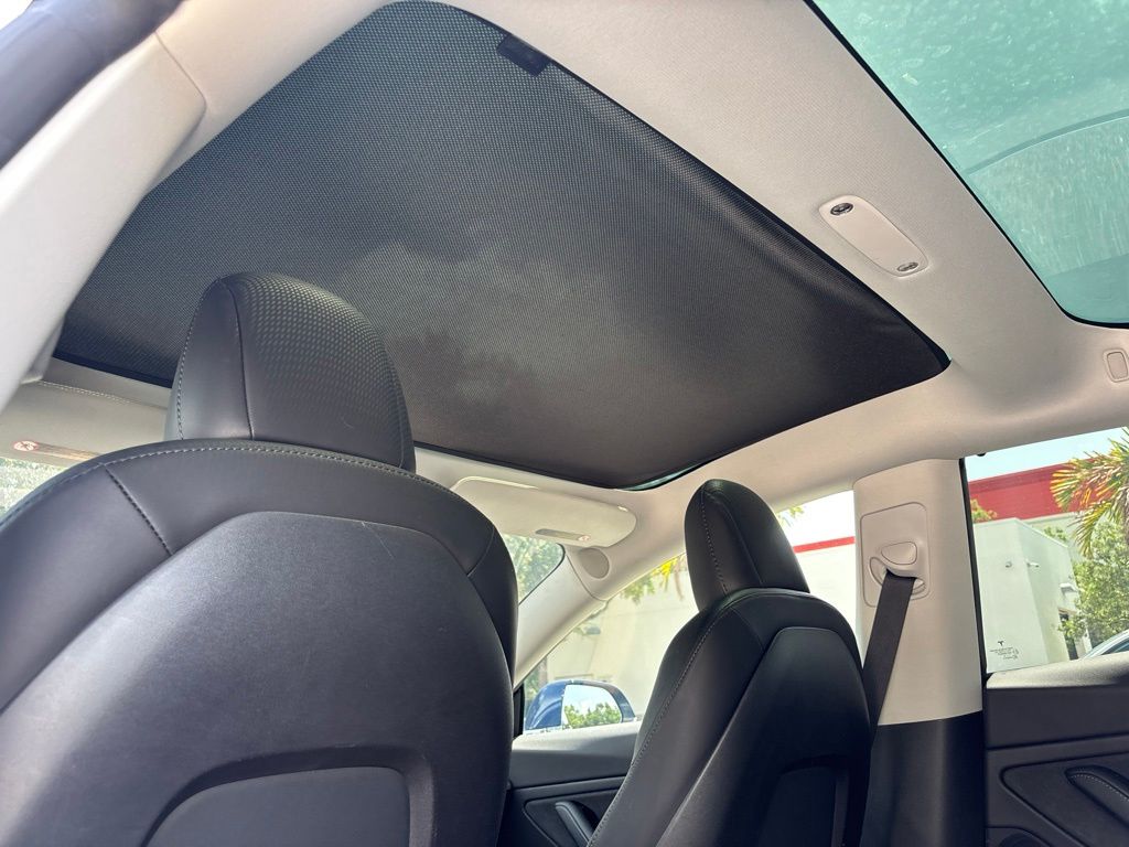Thumbnail: 2019 Tesla Model 3 - 31