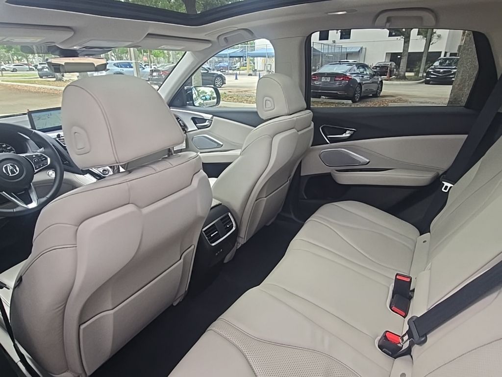 Thumbnail: 2025 Acura RDX - 29