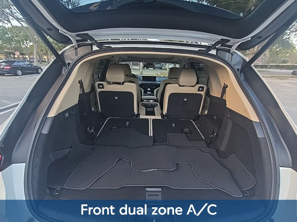 Thumbnail: 2023 Acura MDX - 10