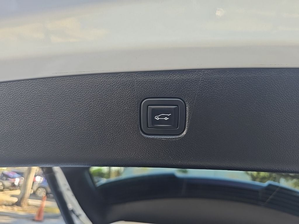 Thumbnail: 2023 Chevrolet Blazer - 32