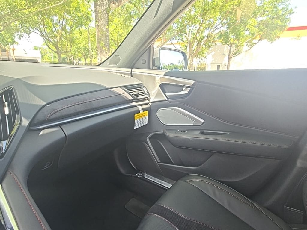 Thumbnail: 2026 Acura RDX - 25