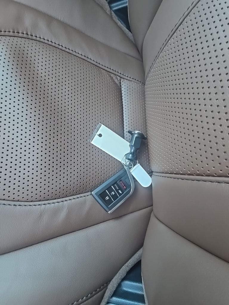 Thumbnail: 2026 Acura RDX - 34