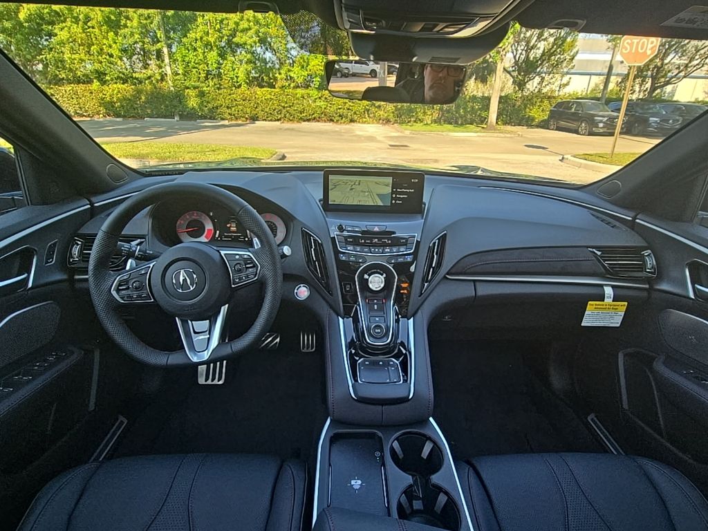Thumbnail: 2026 Acura RDX - 32