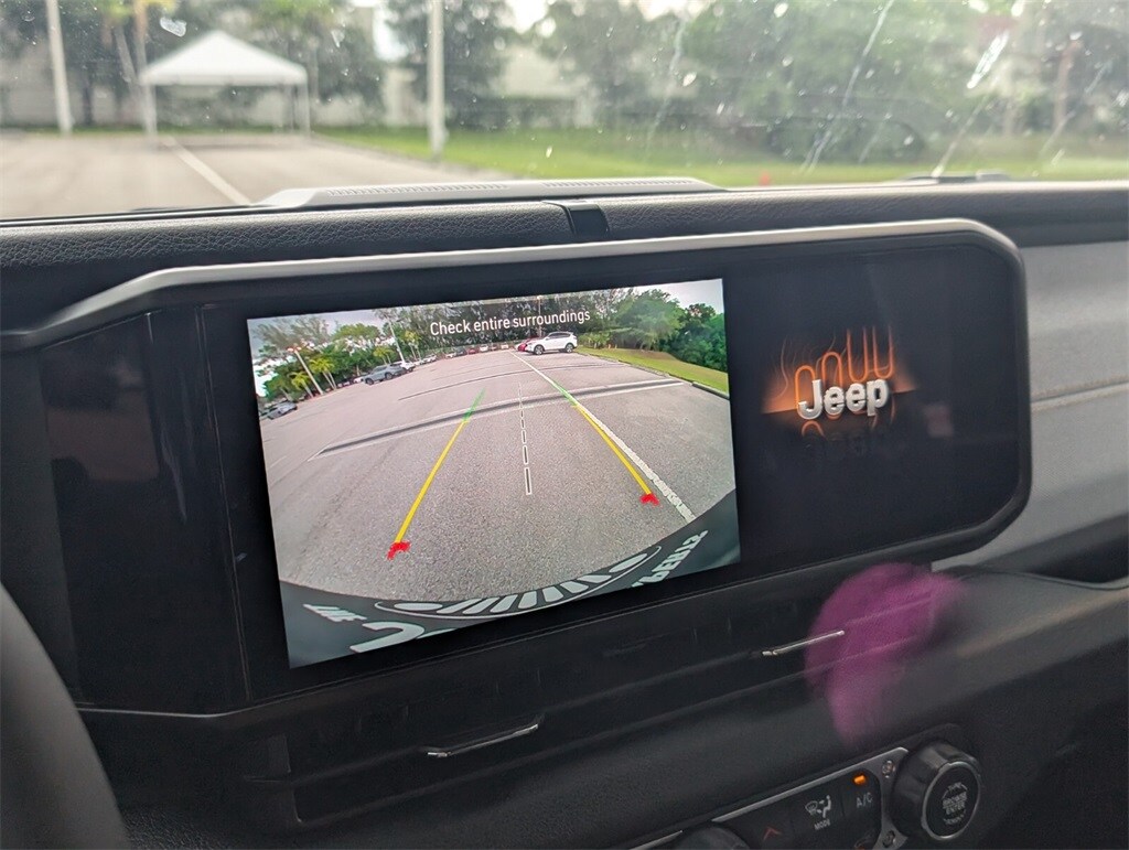 Thumbnail: 2024 Jeep Wrangler - 19