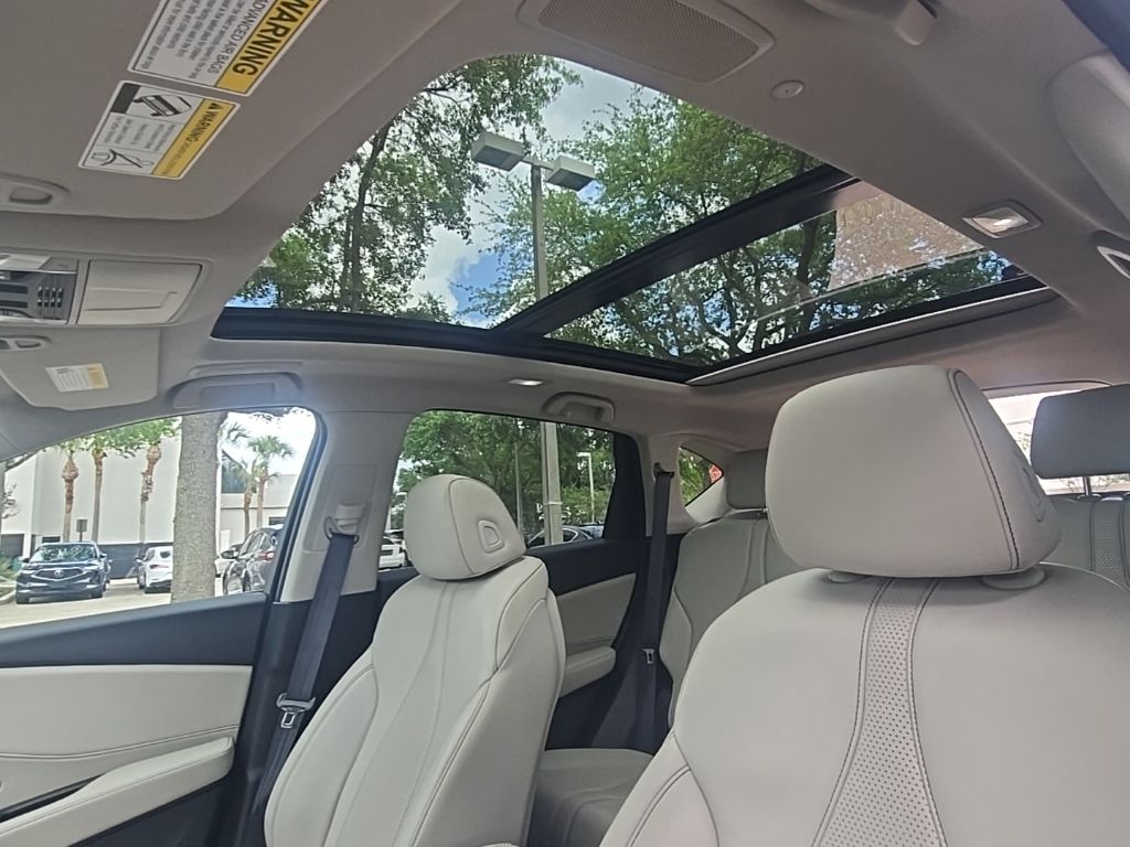 Thumbnail: 2025 Acura RDX - 28