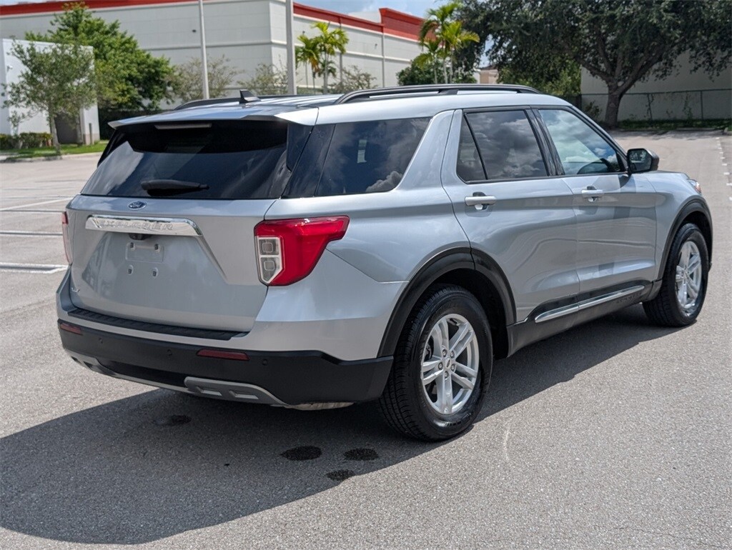 Thumbnail: 2023 Ford Explorer - 8