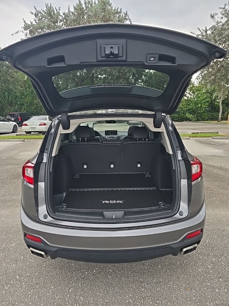 Thumbnail: 2026 Acura RDX - 22