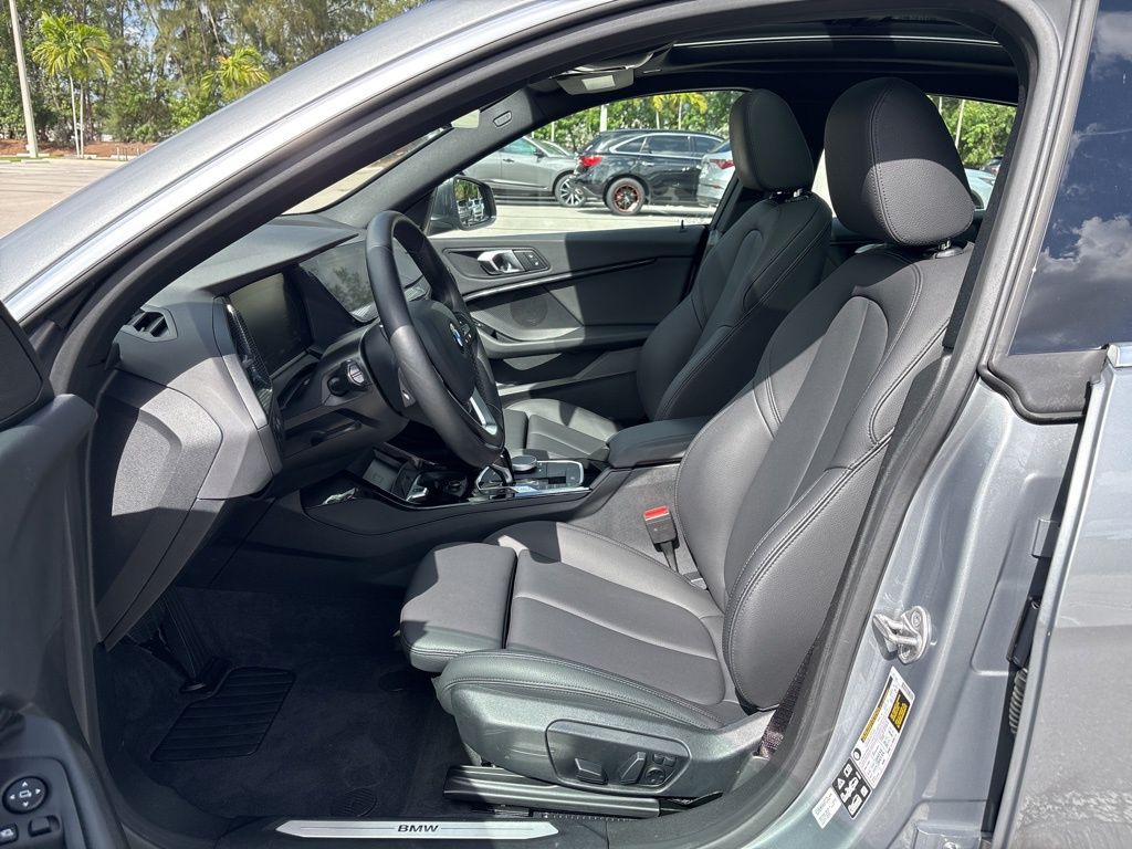 Thumbnail: 2024 BMW 2 Series - 14