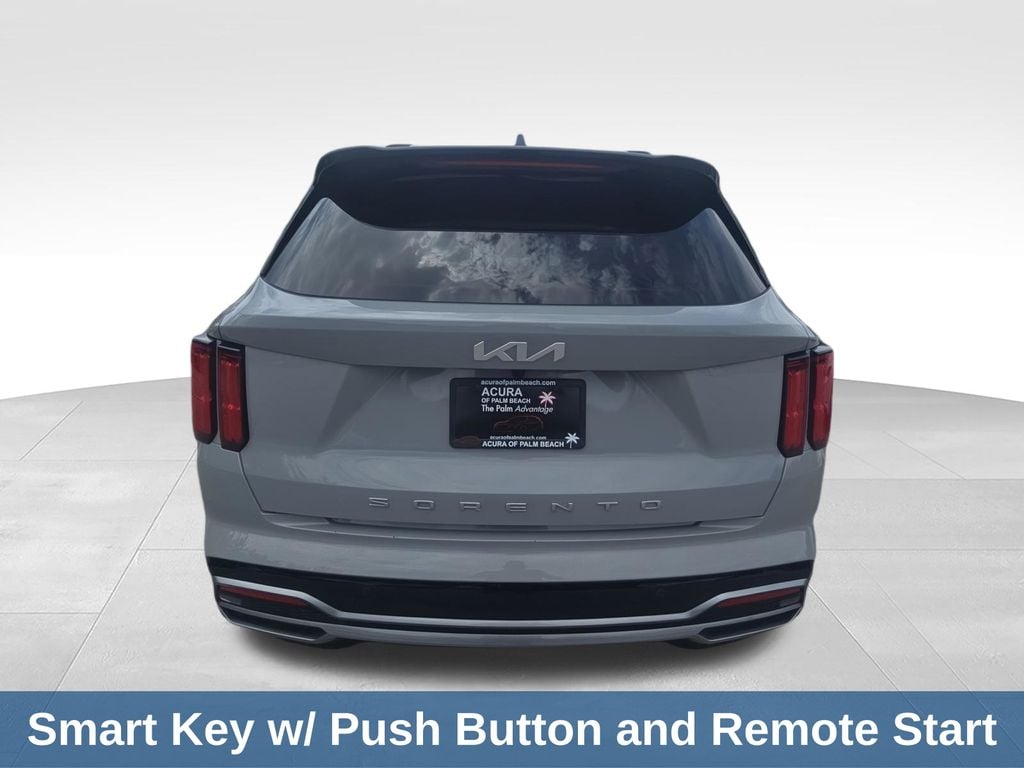 Thumbnail: 2022 Kia Sorento - 8