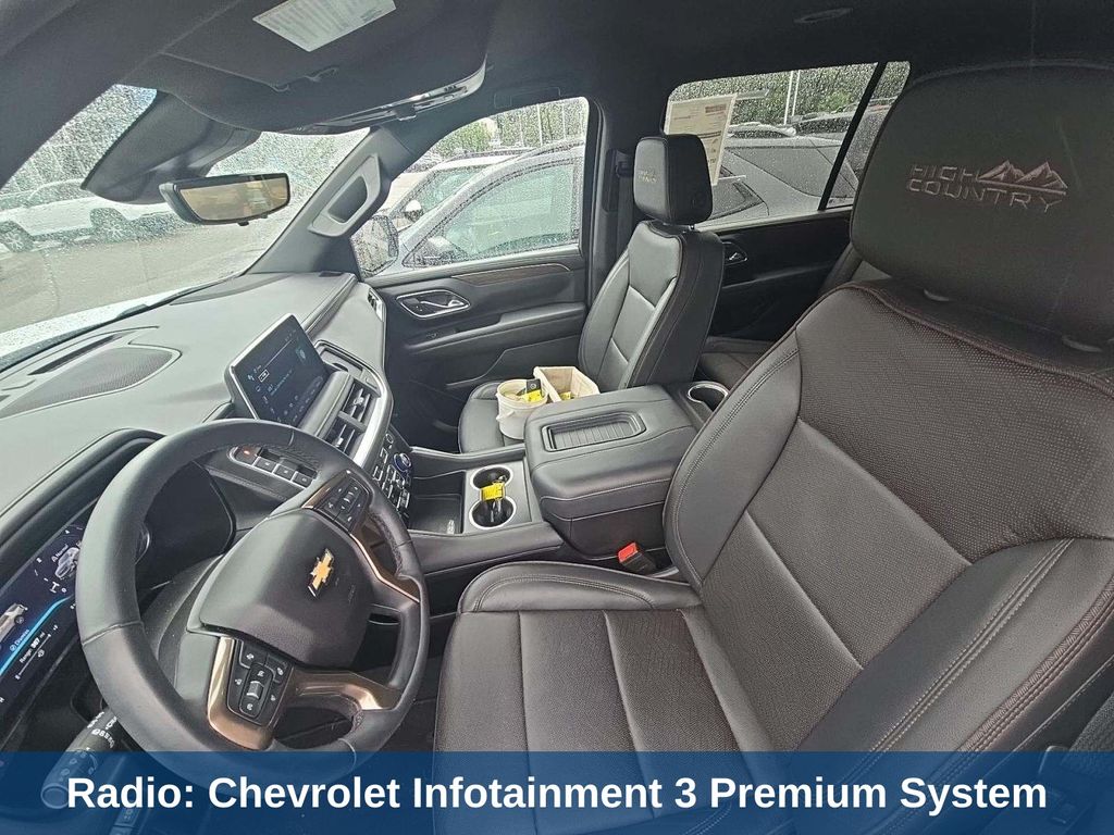 Thumbnail: 2023 Chevrolet Suburban - 7