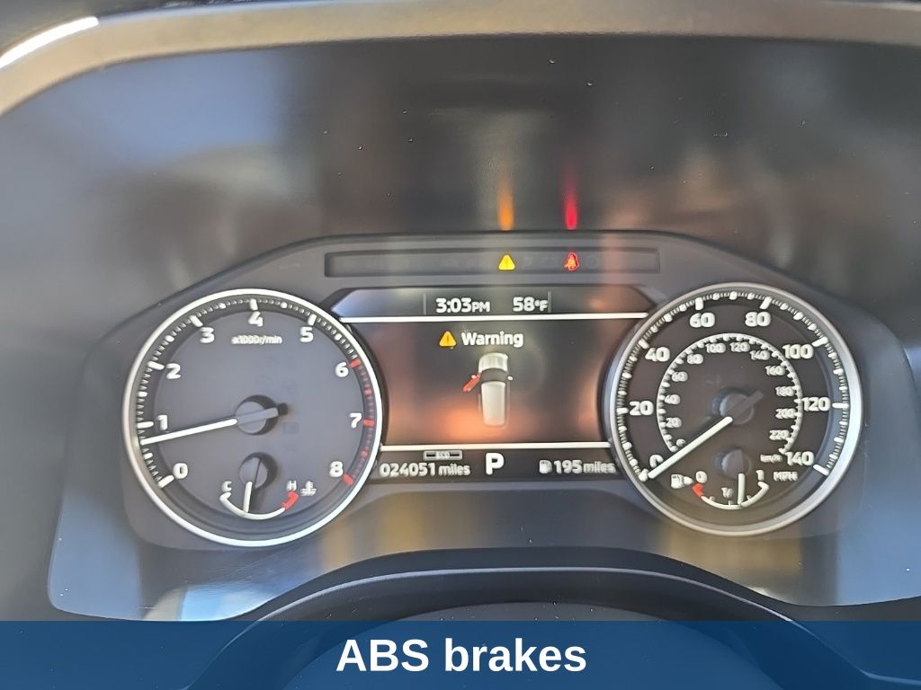 Thumbnail: 2024 Mitsubishi Outlander - 21