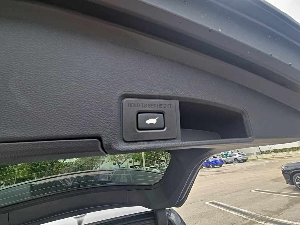 Thumbnail: 2026 Acura RDX - 31