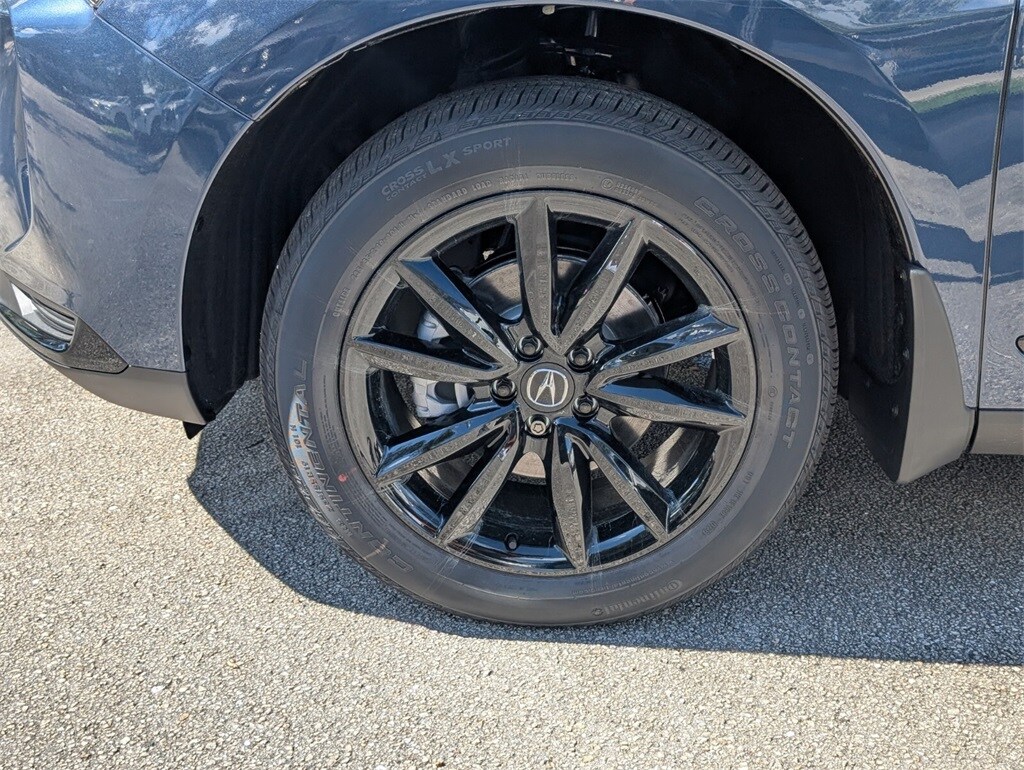 Thumbnail: 2025 Acura RDX - 8