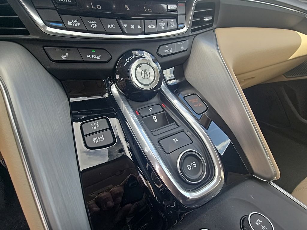 Thumbnail: 2022 Acura TLX - 21