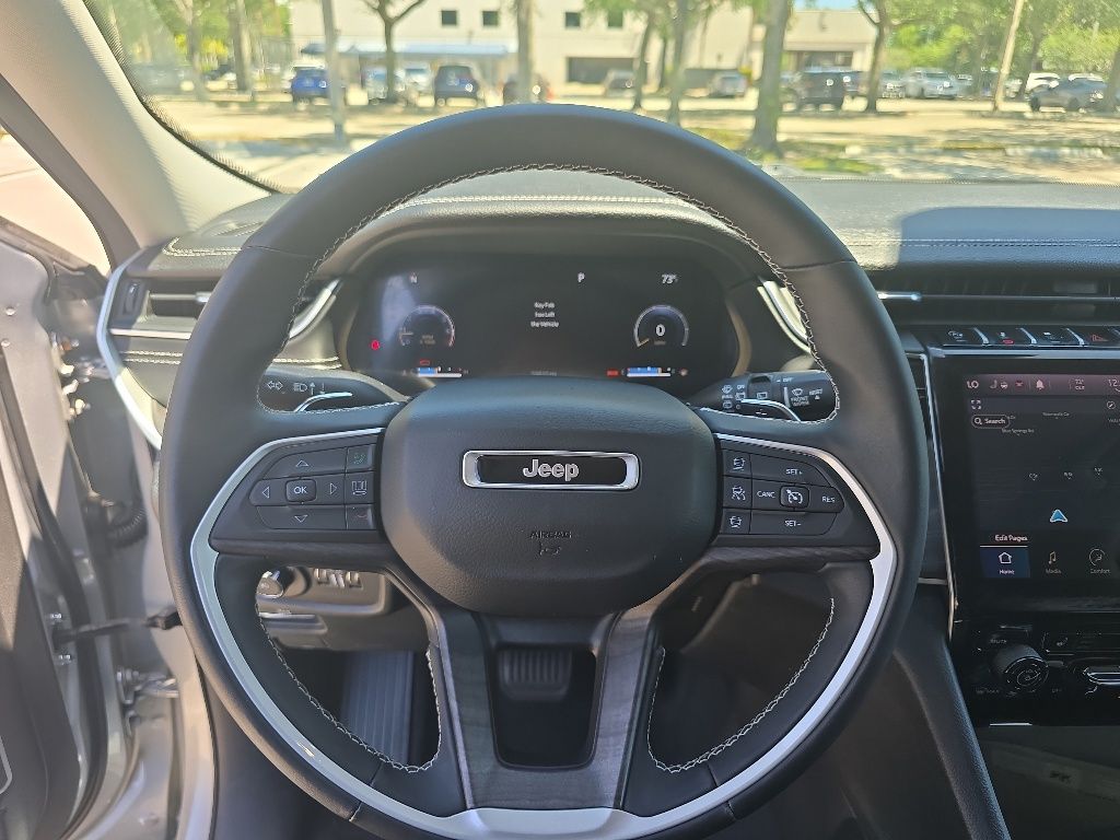 Thumbnail: 2021 Jeep Grand Cherokee L - 20