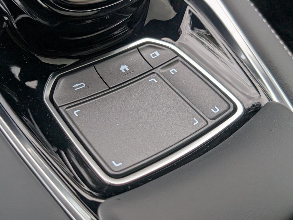 Thumbnail: 2025 Acura RDX - 25