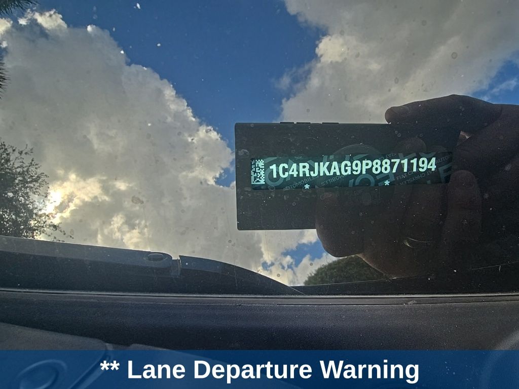 Thumbnail: 2023 Jeep Grand Cherokee - 13