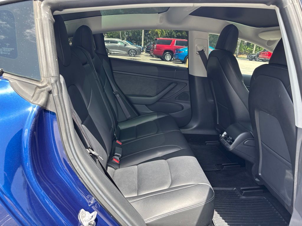 Thumbnail: 2019 Tesla Model 3 - 26