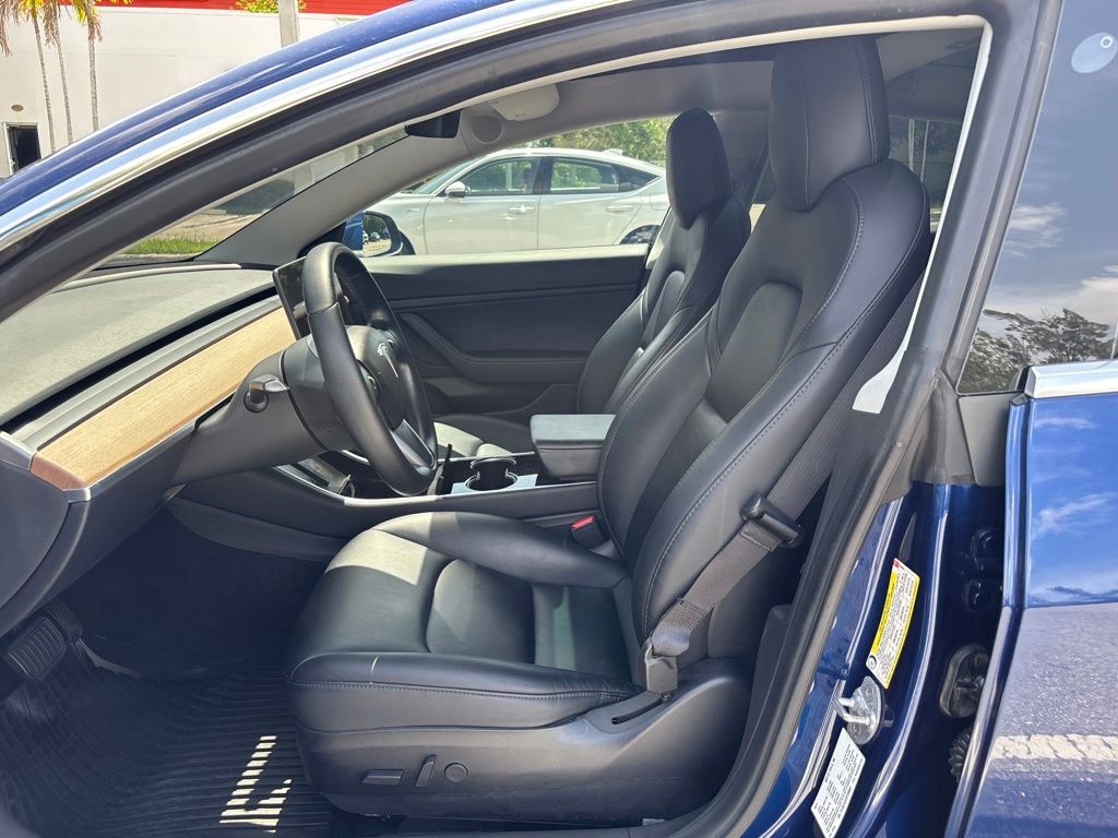 Thumbnail: 2019 Tesla Model 3 - 19