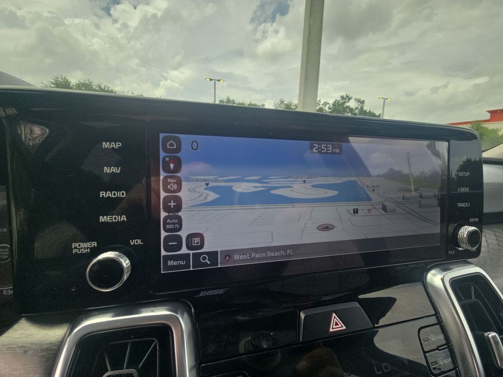 Thumbnail: 2022 Kia Sorento - 28