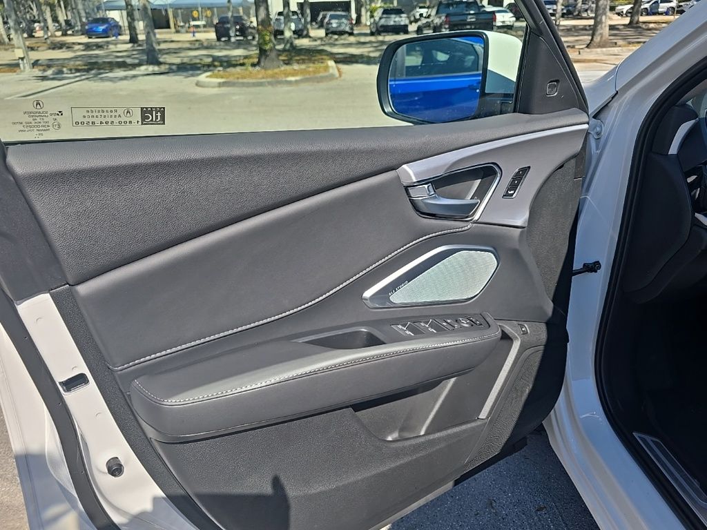 Thumbnail: 2026 Acura RDX - 13