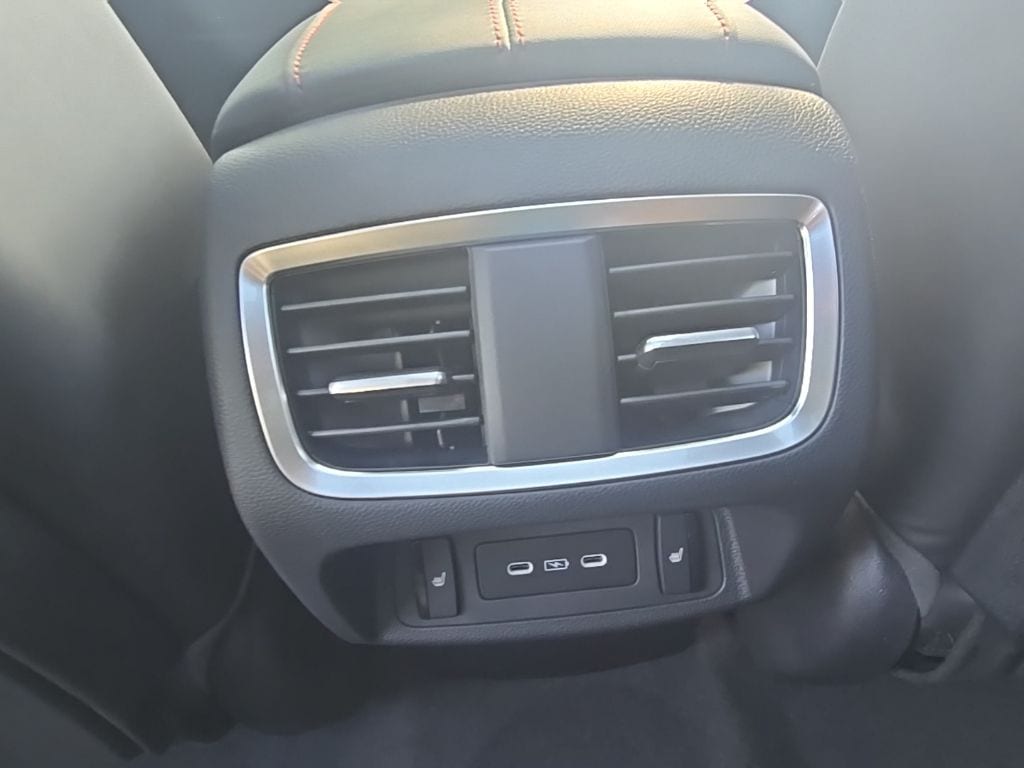 Thumbnail: 2026 Acura RDX - 32