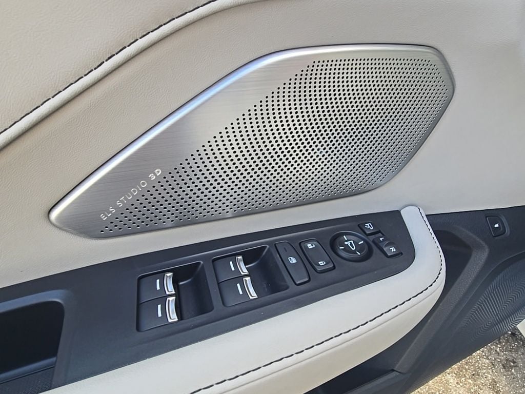 Thumbnail: 2026 Acura RDX - 13