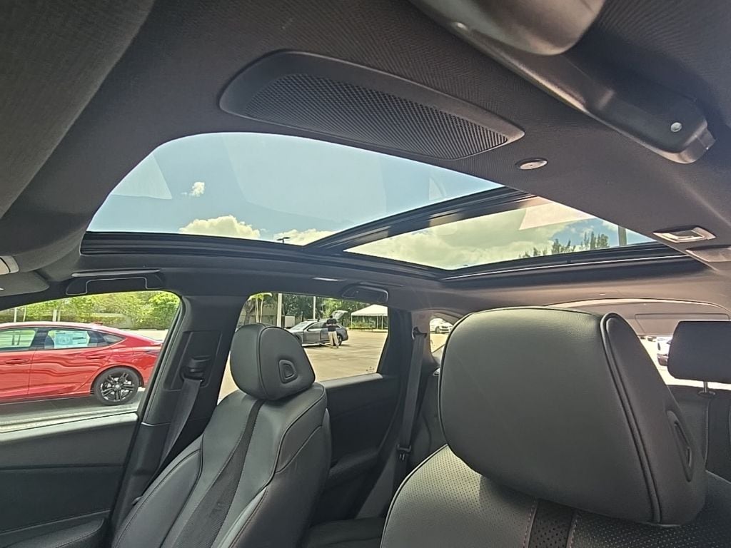 Thumbnail: 2023 Acura RDX - 28