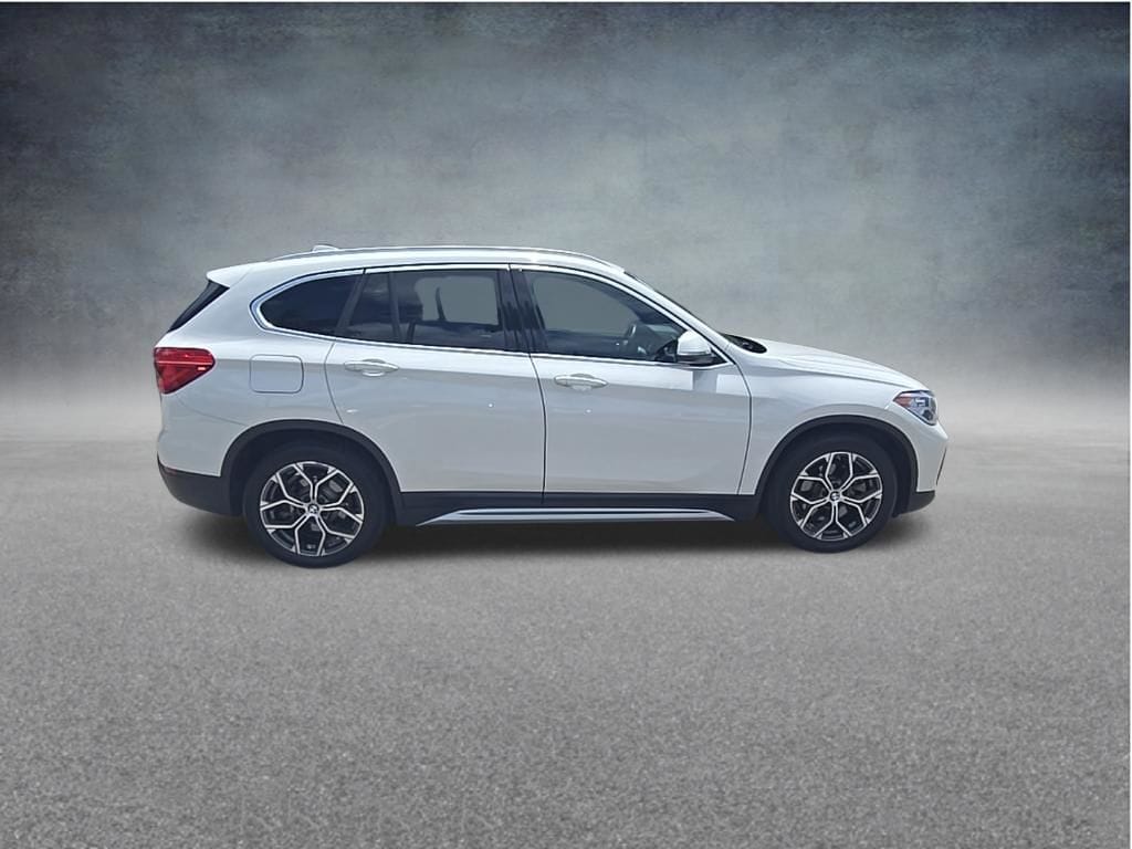 Thumbnail: 2021 BMW X1 - 4