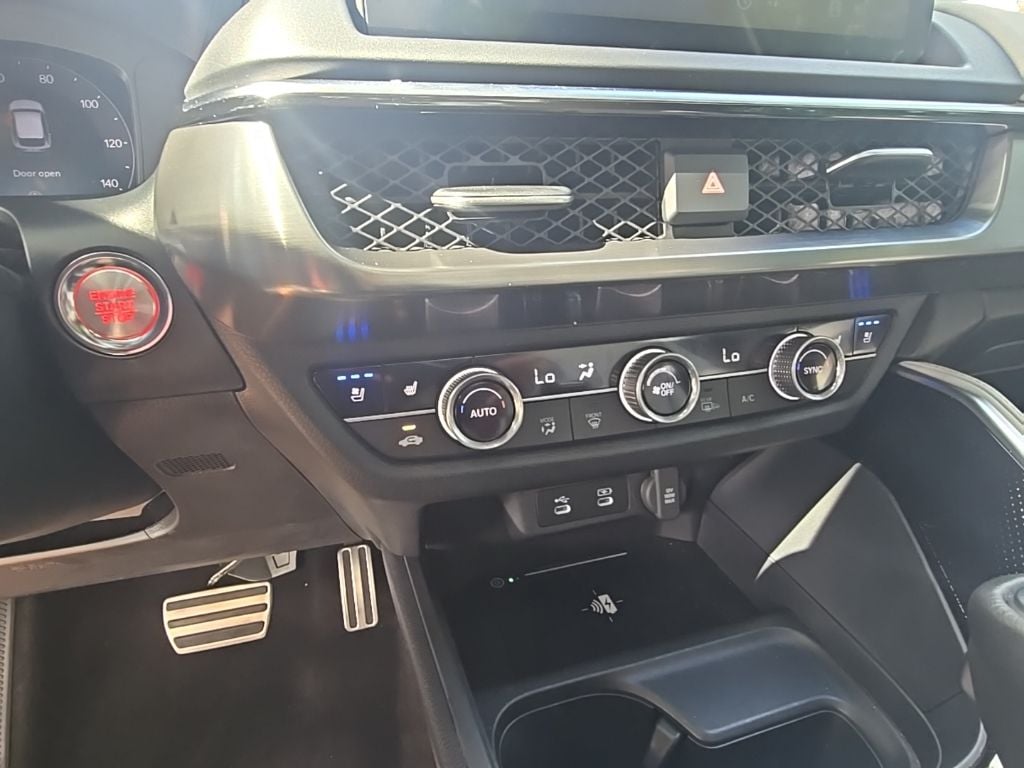 Thumbnail: 2025 Acura ADX - 22