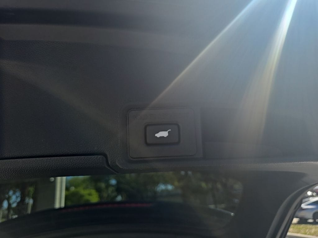 Thumbnail: 2025 Acura RDX - 34