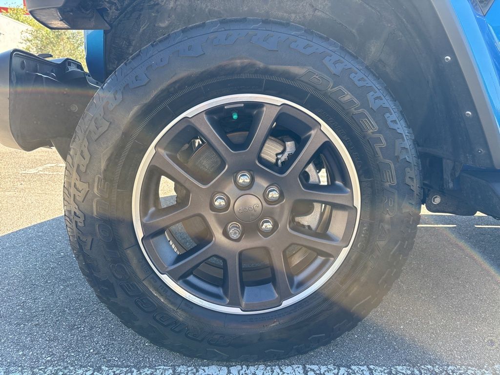 Thumbnail: 2021 Jeep Gladiator - 7