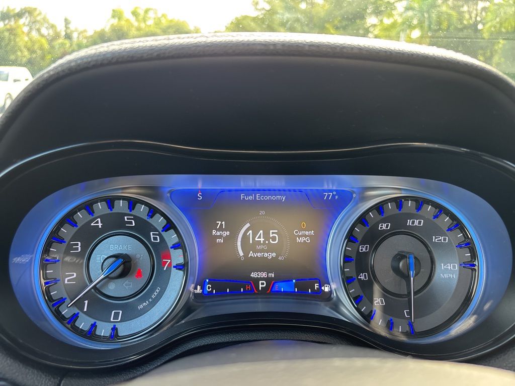 Thumbnail: 2023 Chrysler 300 - 31