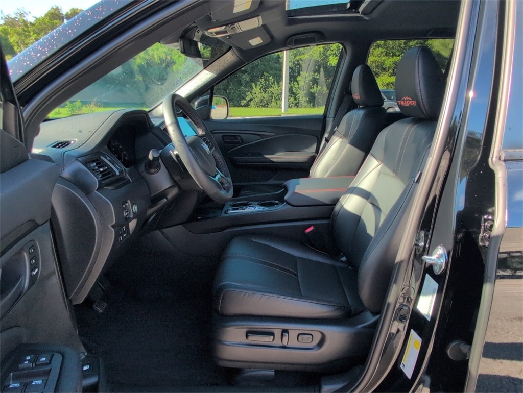 Thumbnail: 2025 Honda Ridgeline - 11