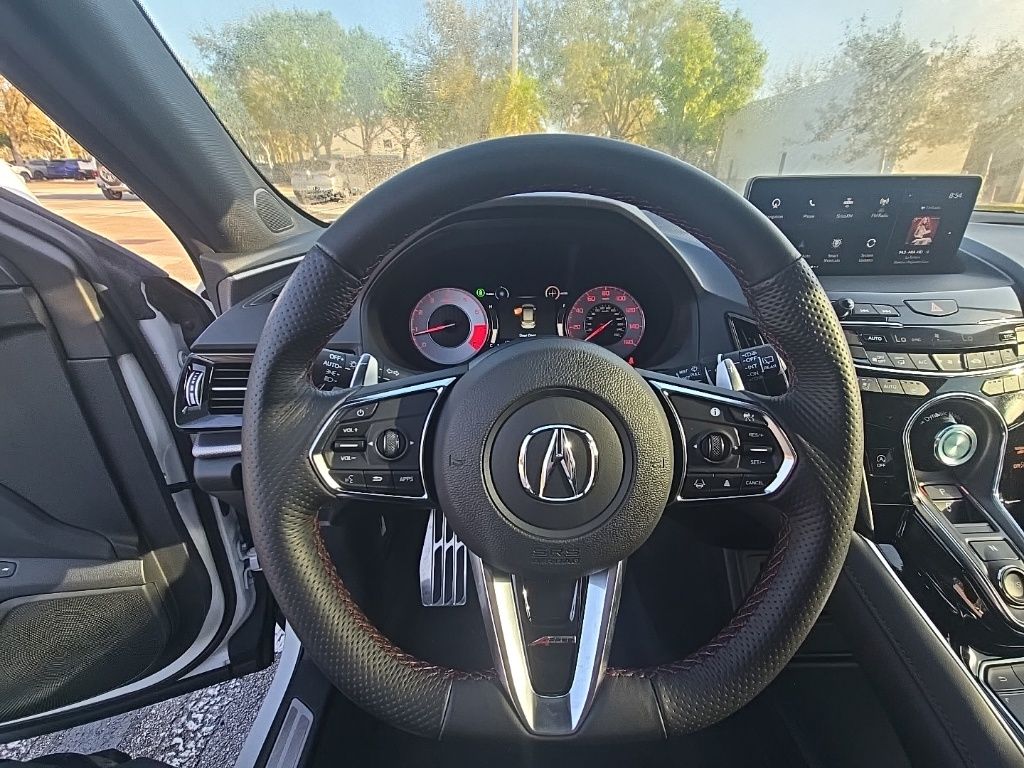 Thumbnail: 2025 Acura RDX - 19