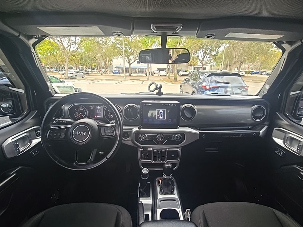 Thumbnail: 2020 Jeep Wrangler - 34